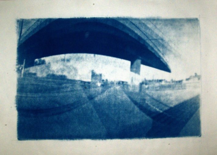 Hegyes Sándor: Camera obscura · cianotípia — CAMO#024/10–16/26