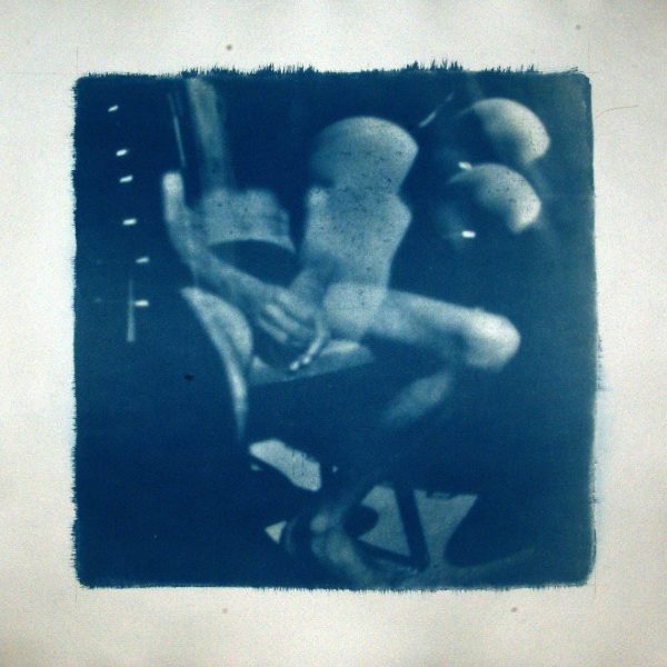 Hegyes Sándor: Camera obscura · cianotípia — CAMO#020/10–16/26